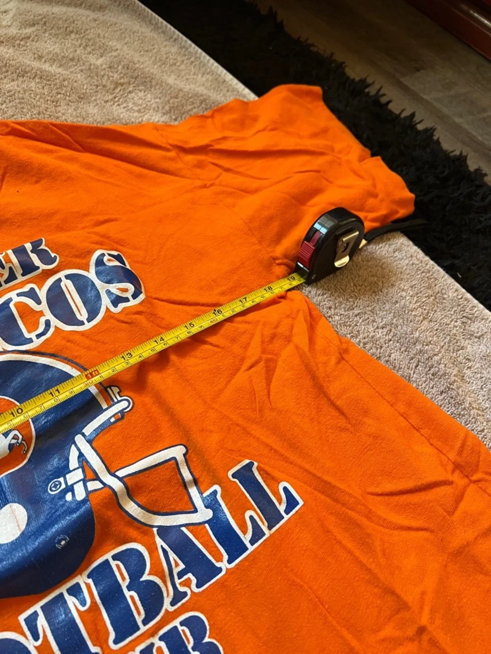 STARTER Orange Denver Broncos Helmet Graphic Tee - Picture 6 of 7